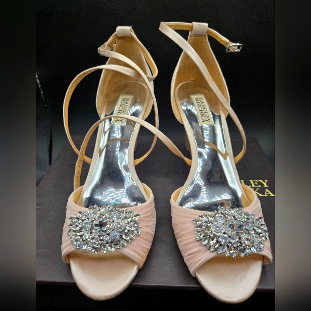 Badgley Mischka Women's Strappy Nude Heels